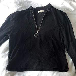 Long sleeve crop top